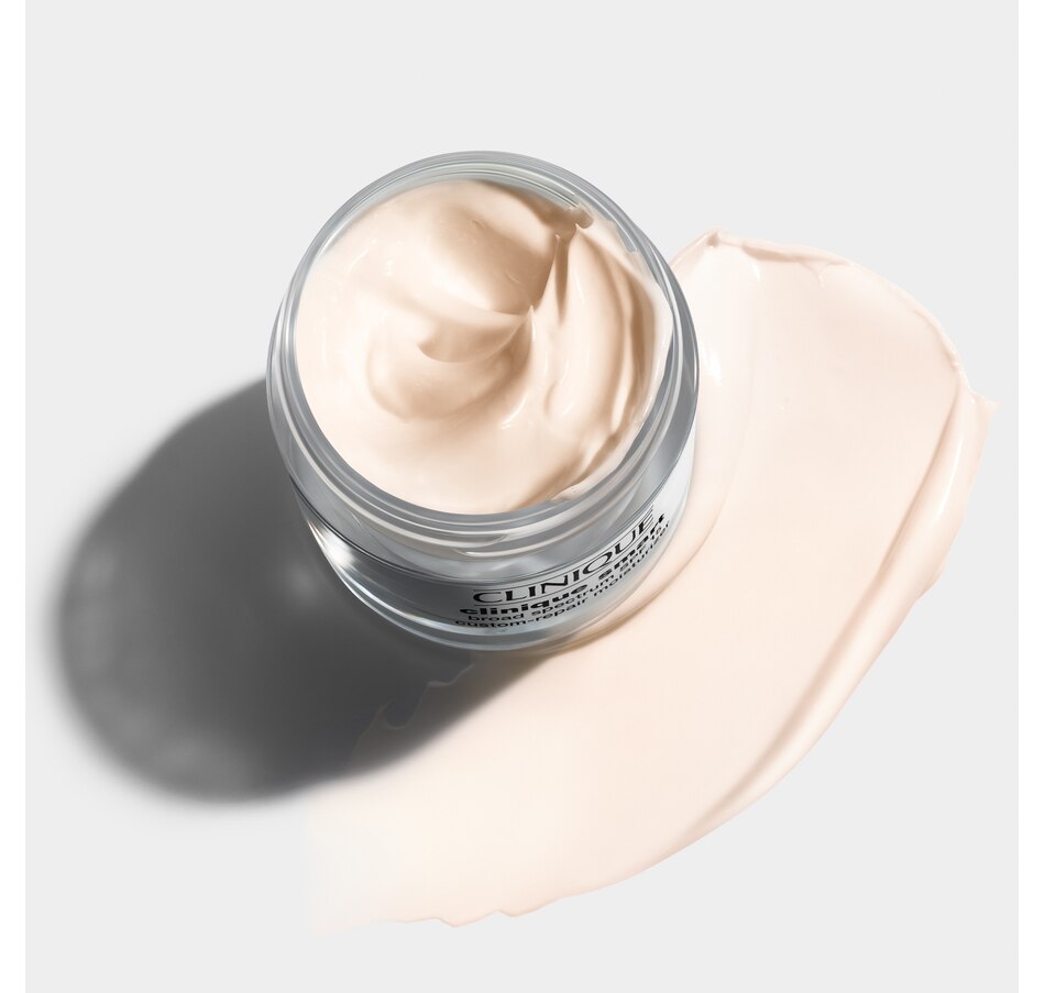 Image 475877_ALTMORE1.jpg, Product 475-877 / Price $86.00, Clinique Smart Broad Spectrum SPF 15 Custom-Repair Moisturizer from Clinique on TSC.ca's Beauty department
