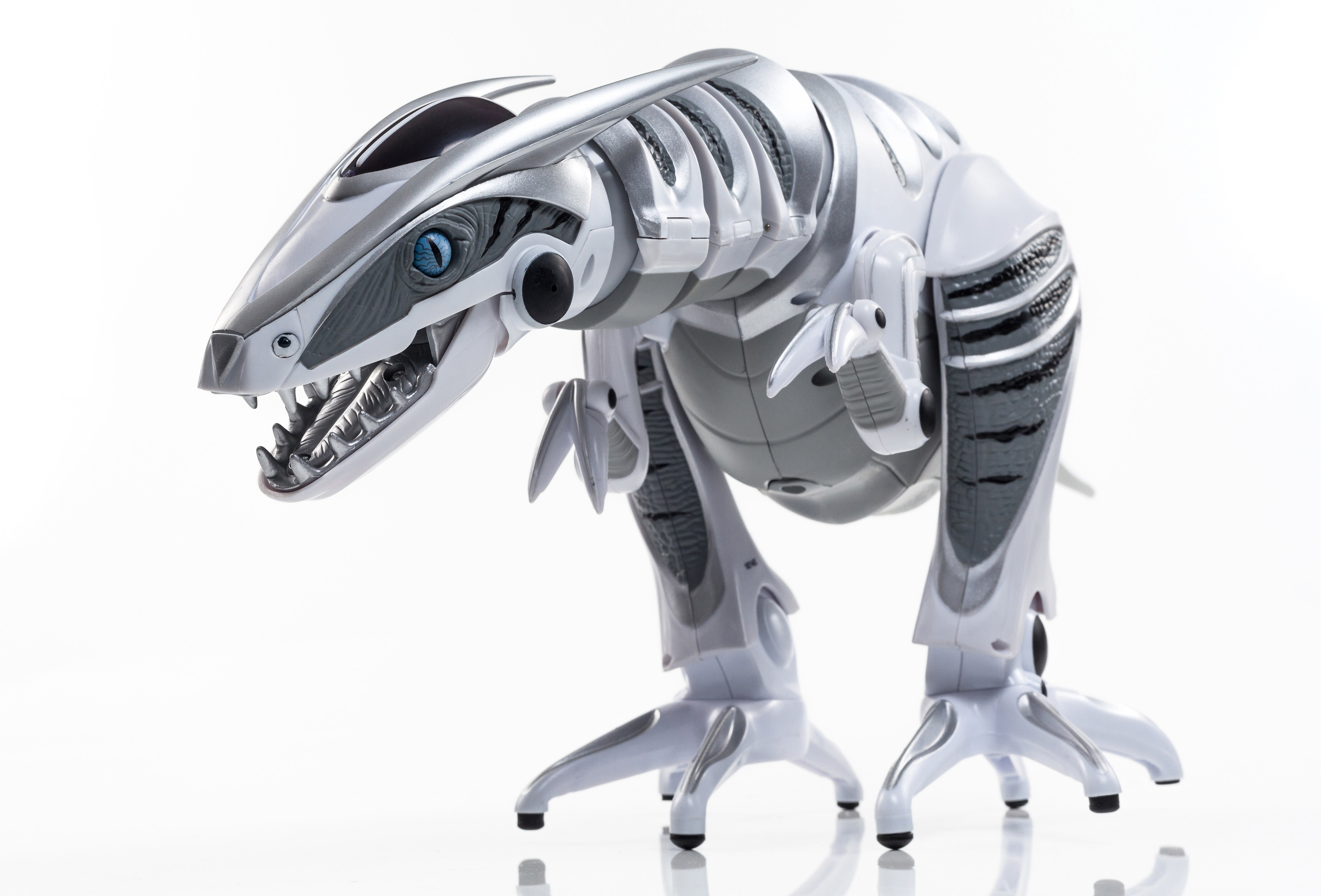 wowwee roboraptor robotic dinosaur