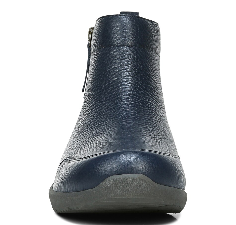 lois bootie vionic