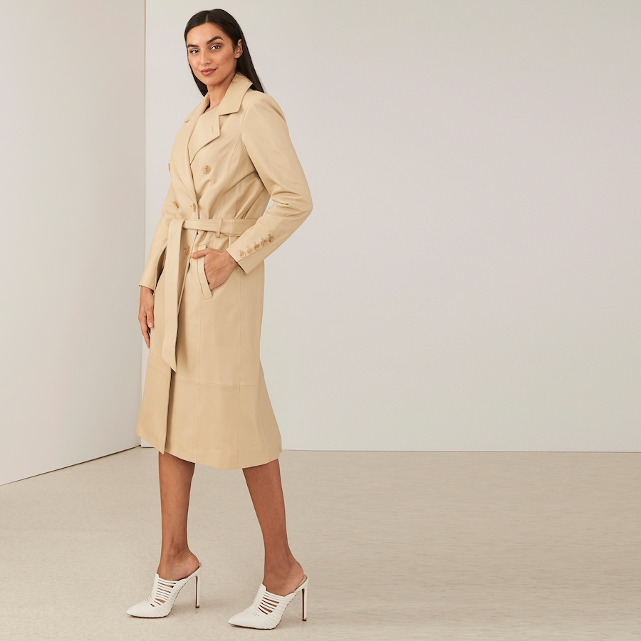 Image 484433_ALTMORE6.jpg, Product 484-433 / Price $549.88, LAMARQUE Erma Trench Coat from LAMARQUE on TSC.ca's Fashion department