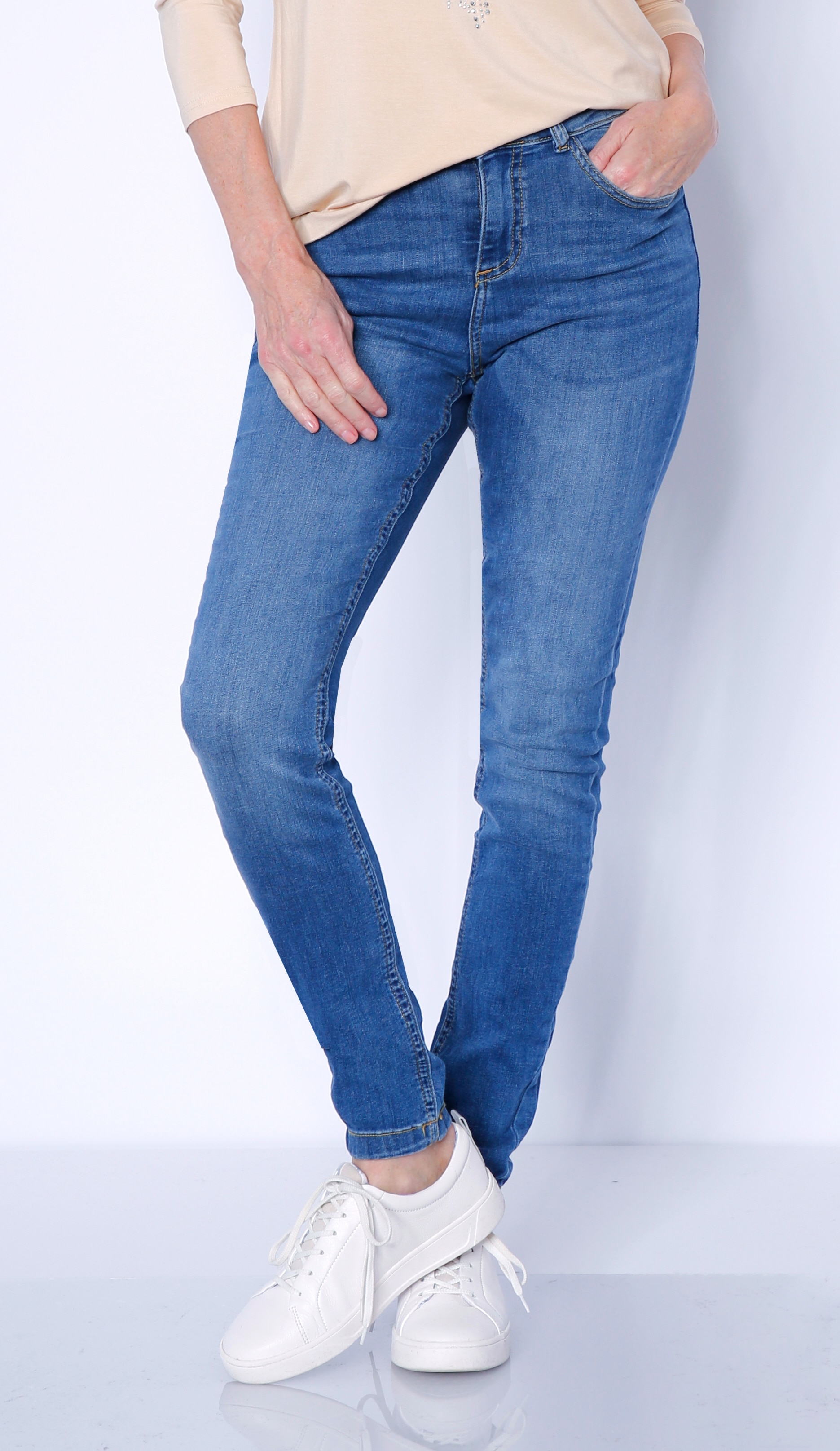 Shoes for slim on sale jeans