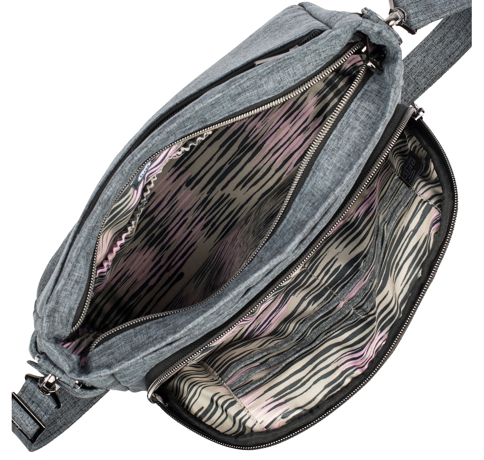 Image 486660_ALTMORE11.jpg, Product 486-660 / Price $39.88, Lug Shimmy SE Bag from Lug on TSC.ca's Home & Garden department