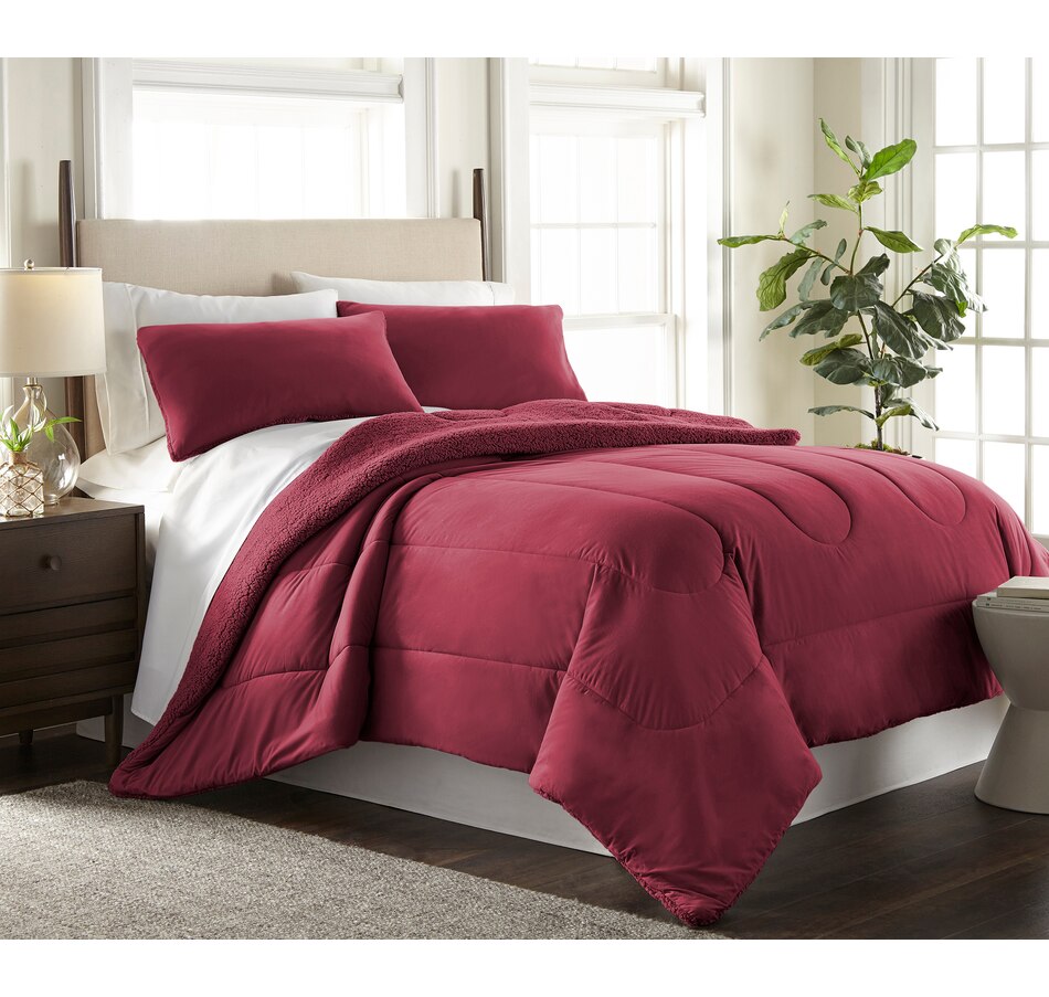 Image 486901_WIN.jpg, Product 486-901 / Price $29.88 - $34.88, Home Suite Micro Flannel Reverse Dyed to Match Sherpa Comforter 3-Piece Set from Home Suite on TSC.ca's Home & Garden department