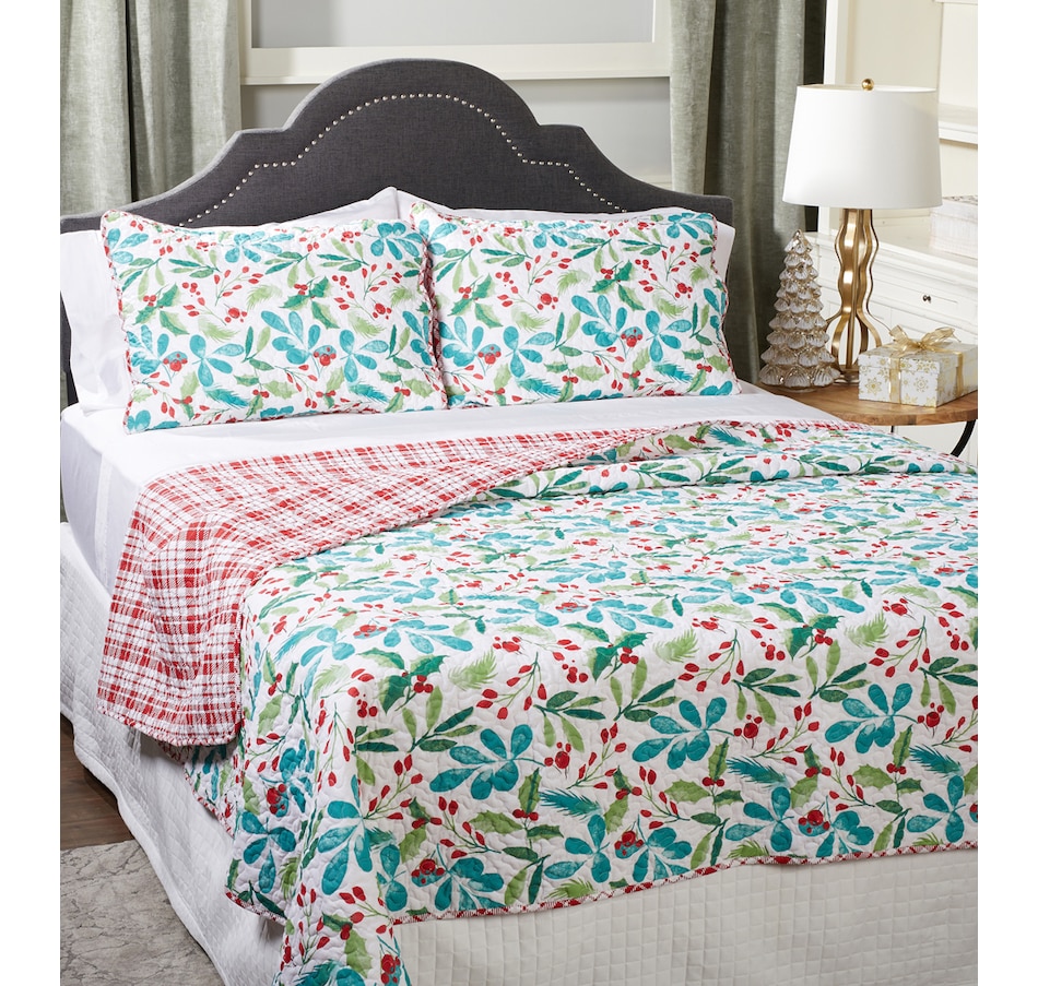 Home Suite 3 Piece Holiday Quilt Set