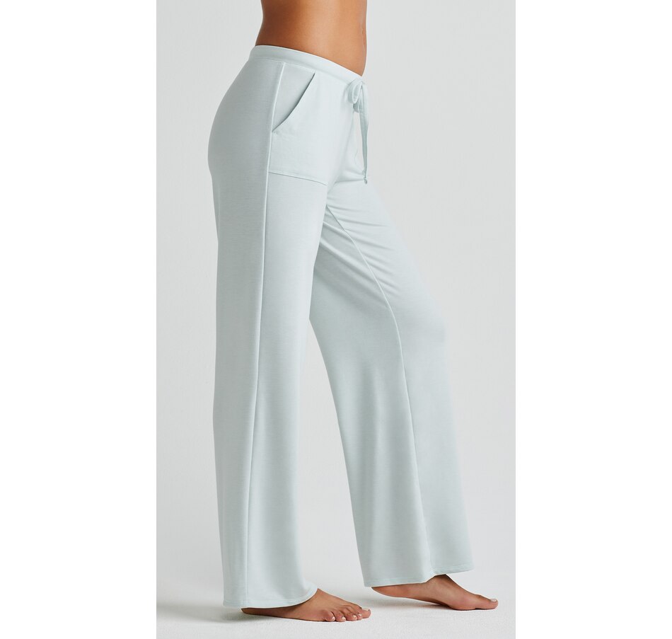 Image 490344_ALTMORE1.jpg, Product 490-344 / Price $19.33, Yummie® Straight Leg Lounge Pant With Pocket from yummie on TSC.ca's Fashion department