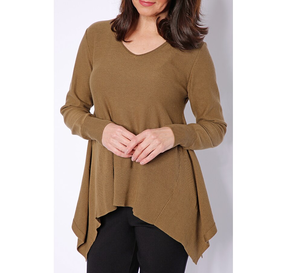 Image 490714_OLI.jpg, Product 490-714 / Price $29.33, Joan Rivers Classics Collection Swing Style V-Neck Sweater from Joan Rivers on TSC.ca's Clothing & Shoes department