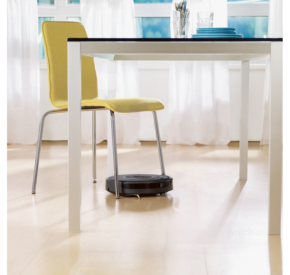 Image 490847_ALTMORE2.jpg, Product 490-847 / Price $349.99, iRobot Roomba 652 Robot from iRobot on TSC.ca's Home & Garden department
