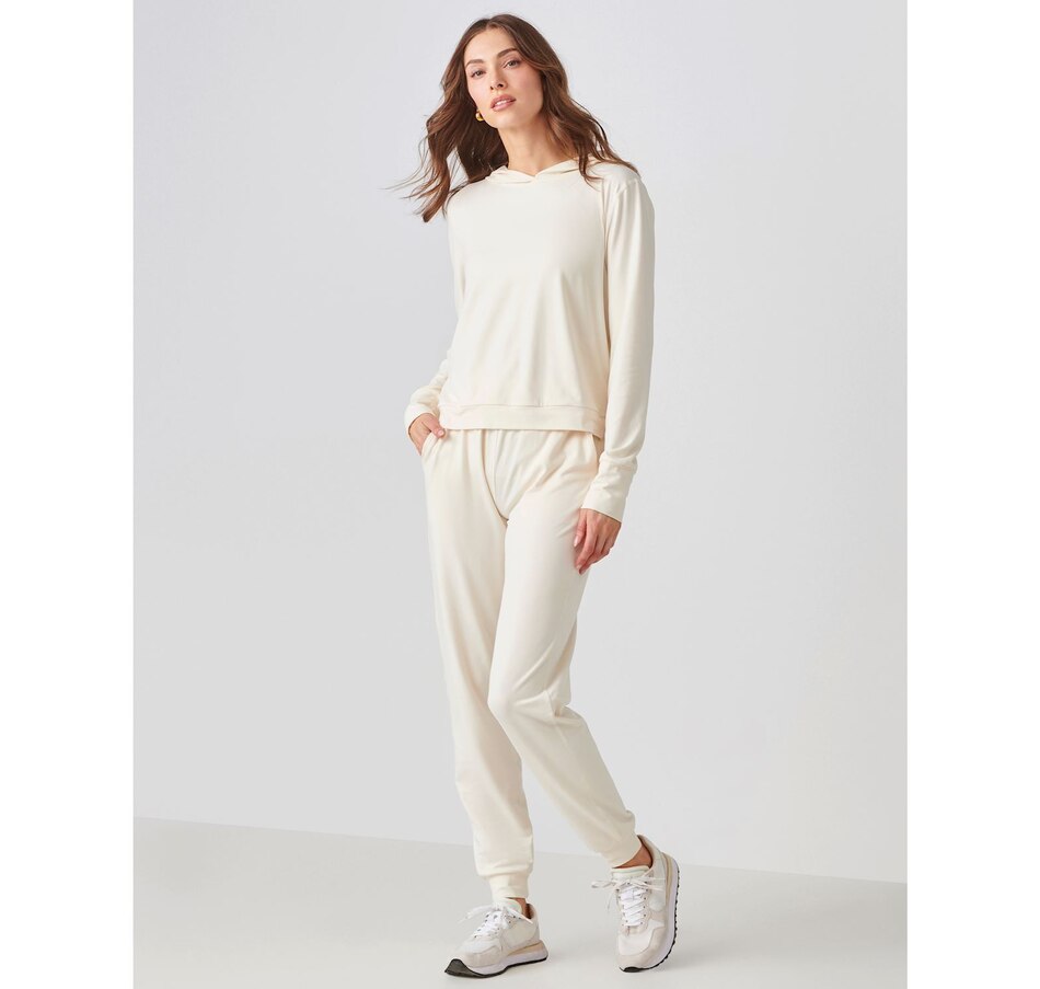 Image 505141_WHT.jpg, Product 505-141 / Price $19.88, Charlie Paige Buttery Smooth Relaxed Side Pocket Pant from Charlie Paige on TSC.ca's Fashion department