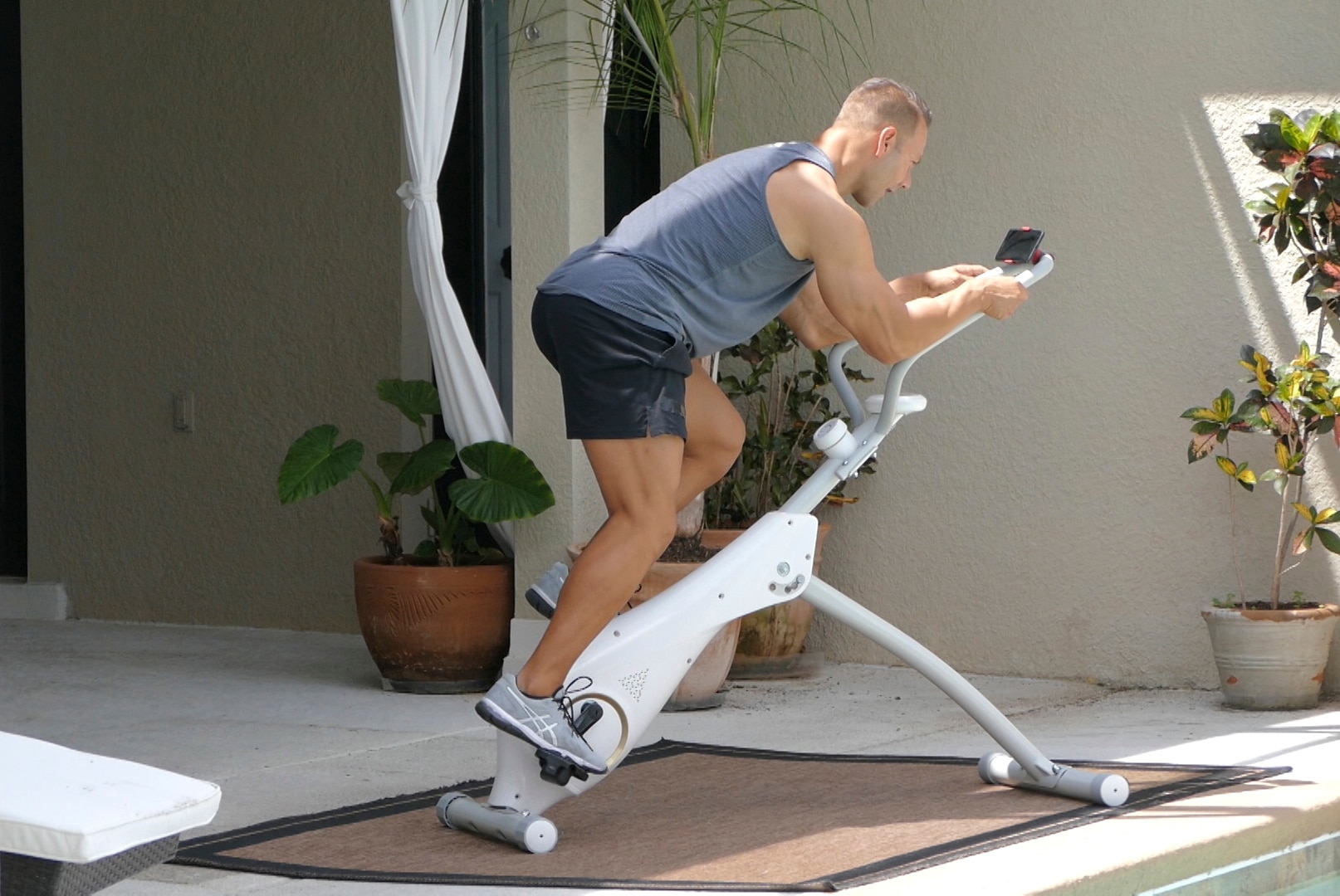 vertical cycle trainer
