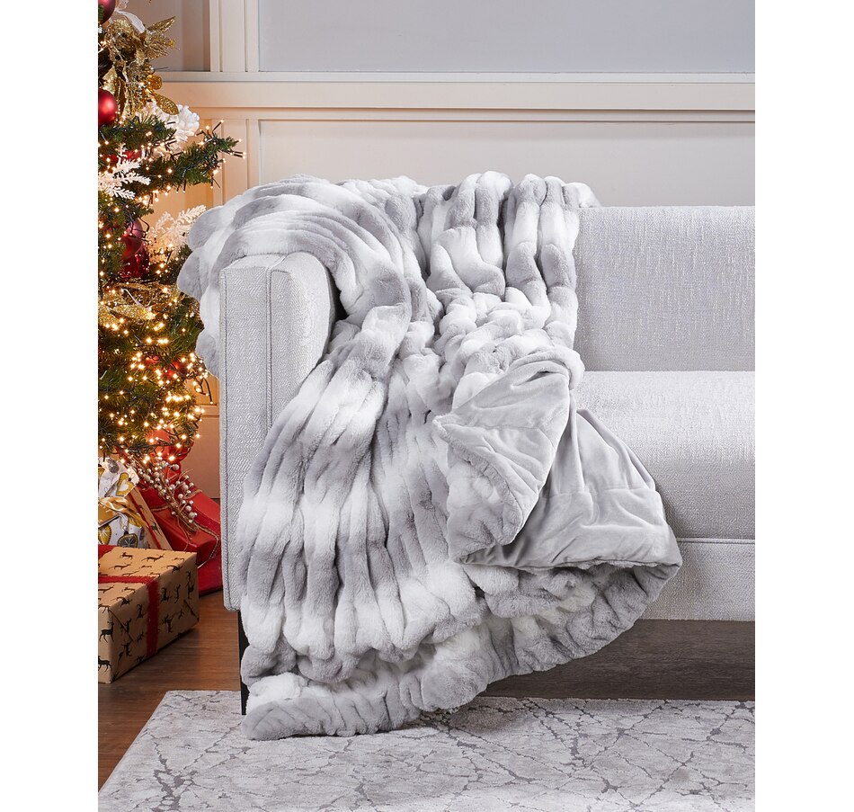 tsc.ca Guillaume Faux Fur 56" x 70" Ruched Throw