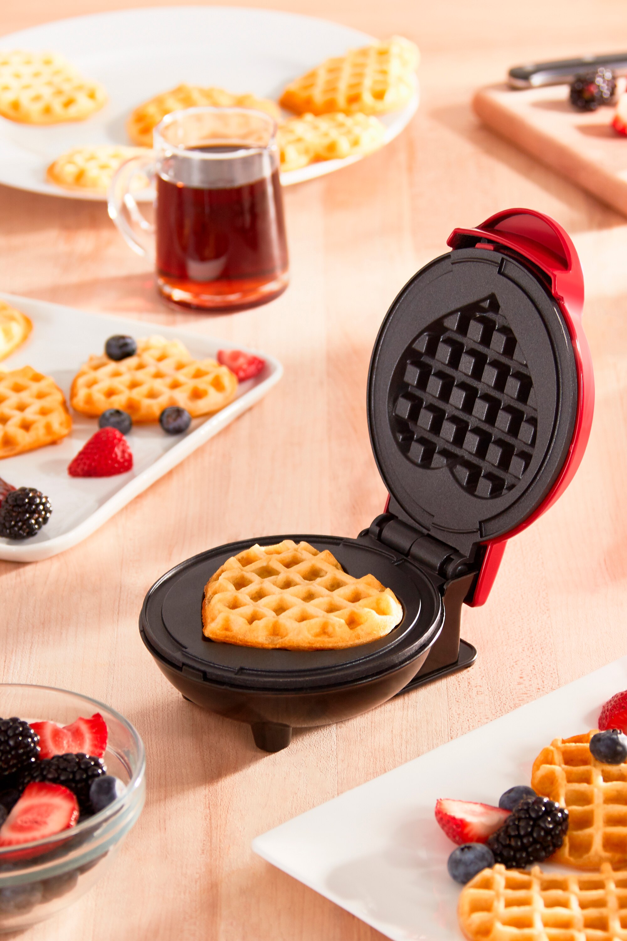 dash waffle maker mini