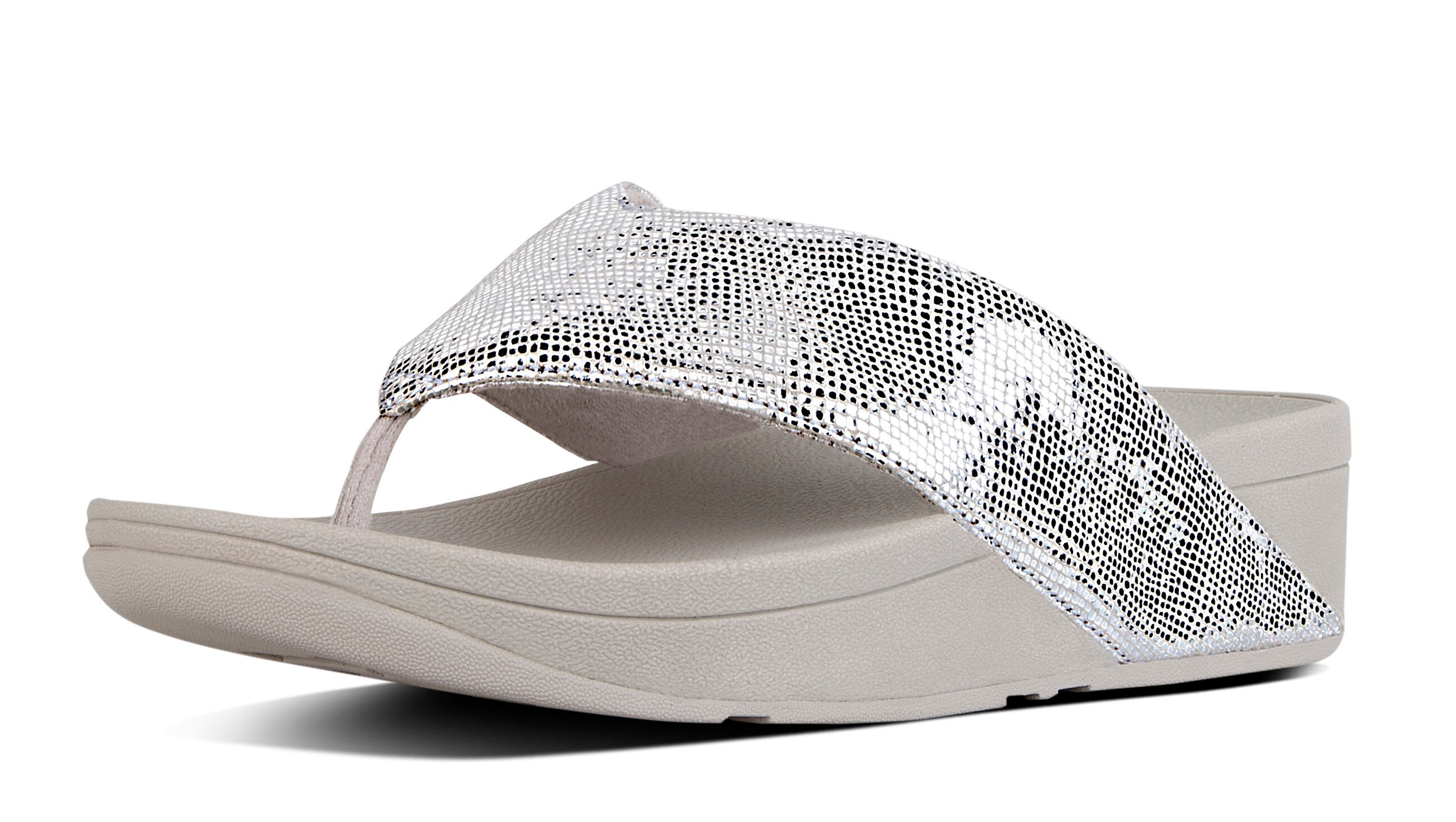 fitflop swoop toe thong