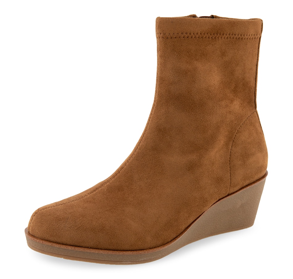 Image 527179_ALTMORE4.jpg, Product 527-179 / Price $69.33, Aerosoles Binnie Short Boot from Aerosoles on TSC.ca's Shoes department