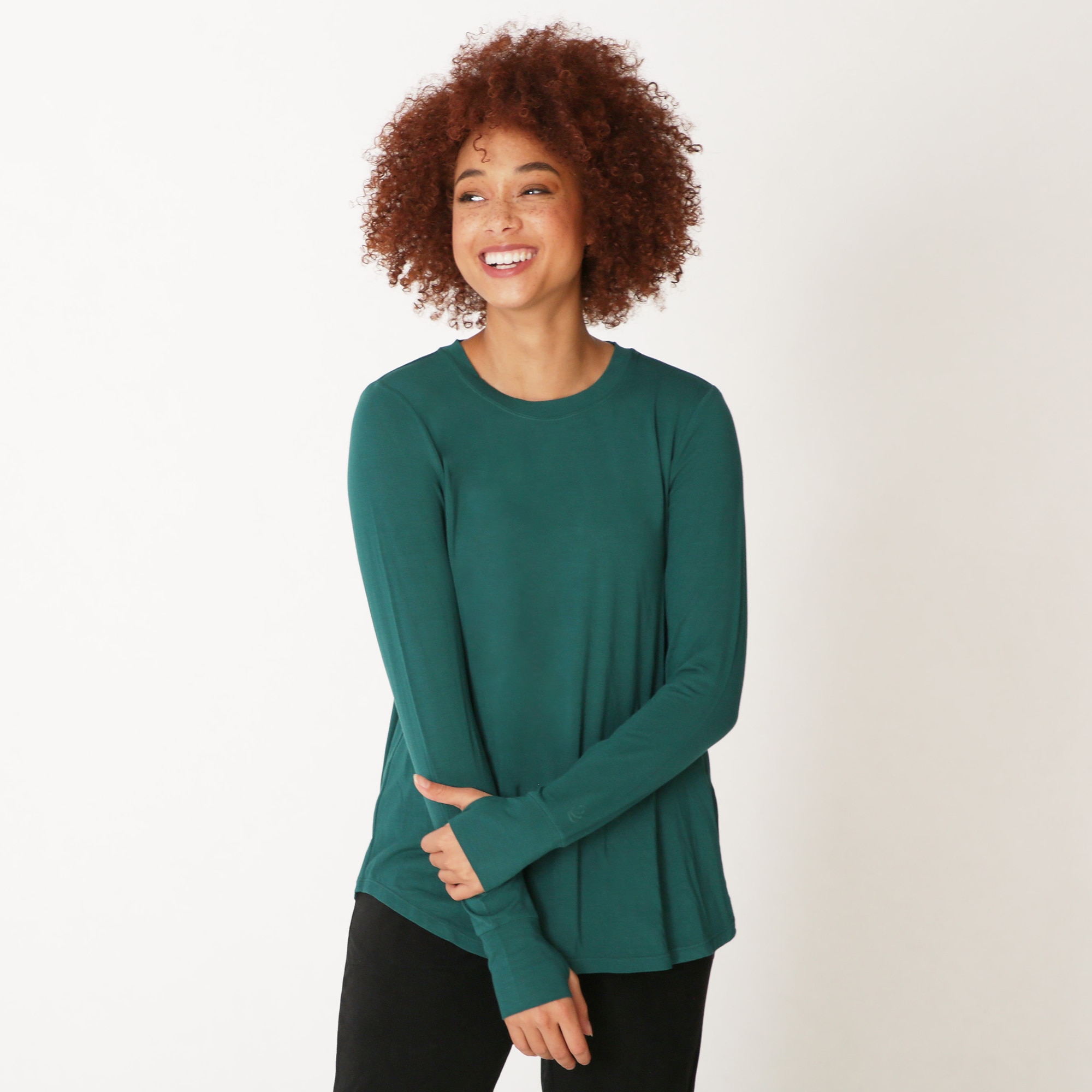 cuddle duds long sleeve crew with thumbholes