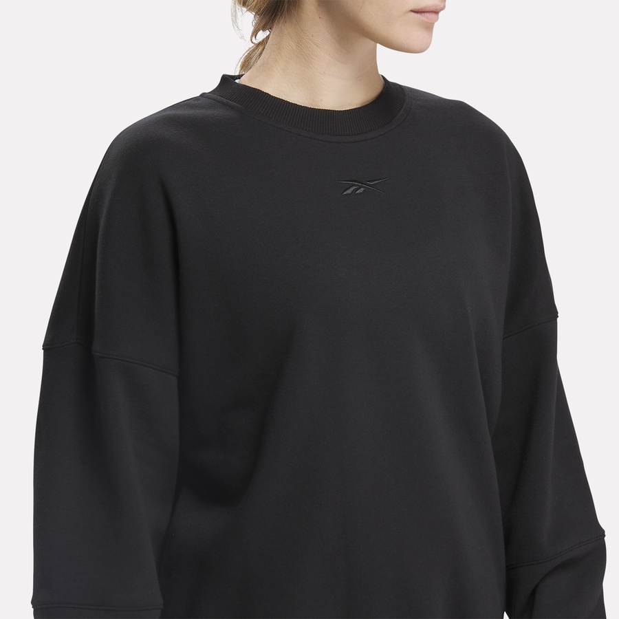 Image 528069_ALTMORE3.jpg, Product 528-069 / Price $29.33, Reebok Women's Lux Oversized Crew Top from Reebok on TSC.ca's Fashion department