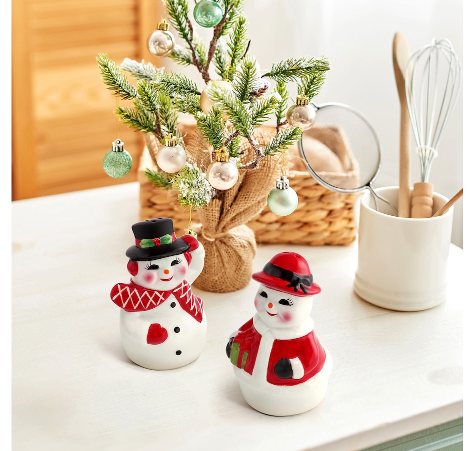 Image 543173_ALTMORE1.jpg, Product 543-173 / Price $12.88, Mr. Christmas Figural Salt & Pepper Shaker from Mr. Christmas on TSC.ca's Kitchen department