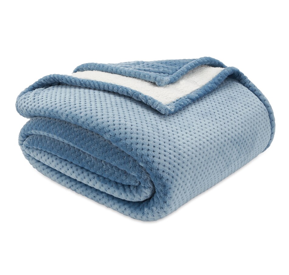 tsc.ca - Berkshire Blanket Honeycomb Shimmersoft Reverse to Sherpa Blanket