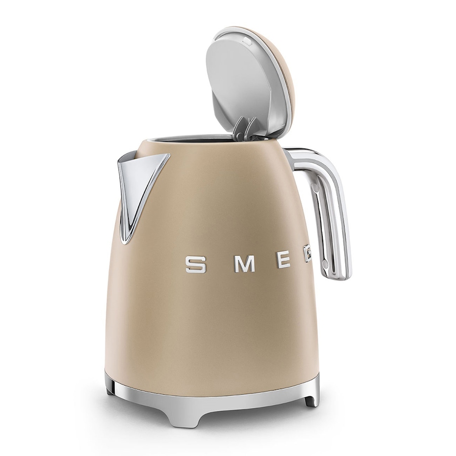 Image 555380_ALTMORE10.jpg, Product 555-380 / Price $229.99 - $239.99, SMEG Electric Fixed Temp Kettle with 3D Logo from Smeg on TSC.ca's Kitchen department