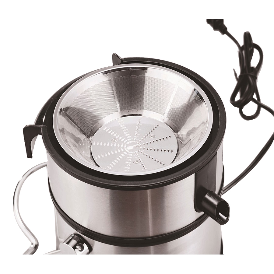 Image 630909_ALTMORE2.jpg, Product 630-909 / Price $149.99, Brentwood 800W Stainless Steel Juicer from Brentwood Appliances on TSC.ca's Kitchen department
