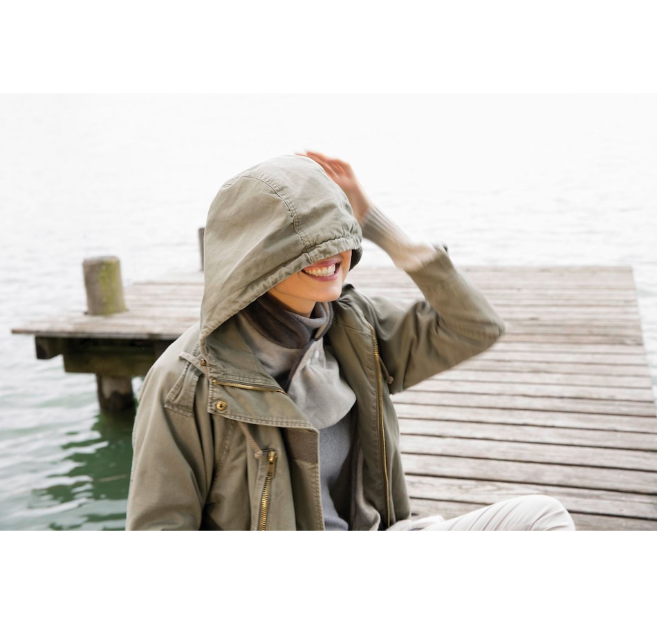 Image 632205_ALTMORE4.jpg, Product 632-205 / Price $99.99, Beurer Neck and Shoulder Heating Wrap from beurer on TSC.ca's Health & Fitness department