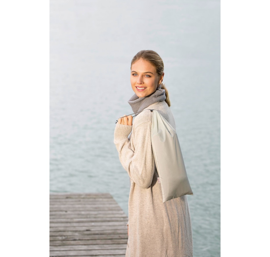 Image 632205_ALTMORE7.jpg, Product 632-205 / Price $99.99, Beurer Neck and Shoulder Heating Wrap from beurer on TSC.ca's Health & Fitness department