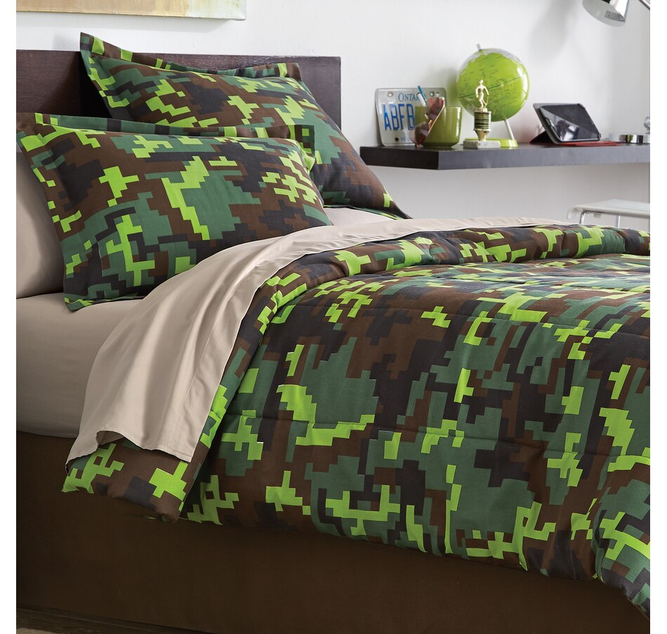 Lady Sandra Pixel Camo Bedding Set Home Garden
