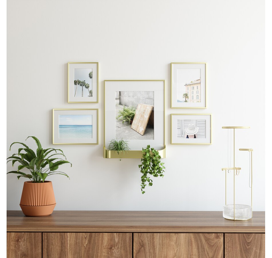 Image 647056_ALTMORE1.jpg, Product 647-056 / Price $85.00, Umbra Matinee Photo Display from Umbra on TSC.ca's Home & Garden department