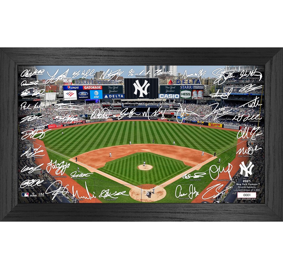 Image 658341.jpg, Product 658-341 / Price $94.99, New York Yankees 2021 Signature Field Photo Frame from Highland Mint on TSC.ca's Sports department