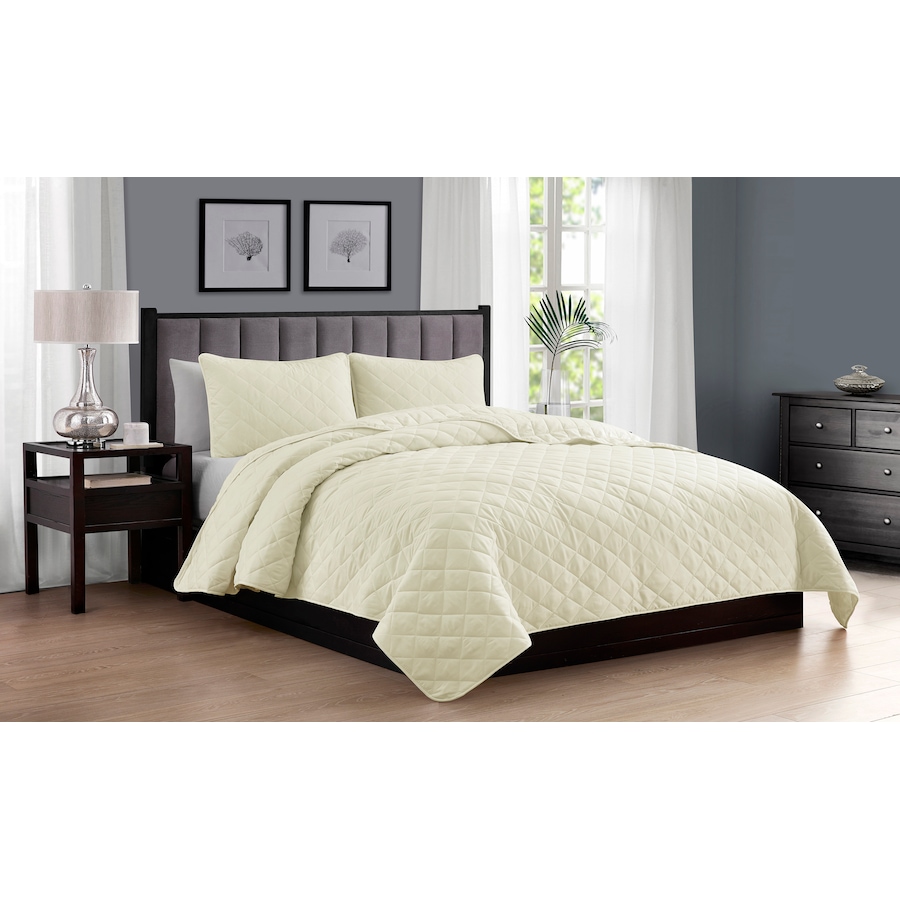 Image 658392_IVR.jpg, Product 658-392 / Price $41.99 - $62.99, Cathay Home Microfibre Diamond Quilt Set from CATHAY HOME on TSC.ca's Home & Garden department