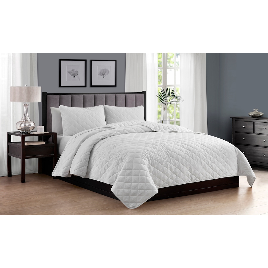 Image 658392_WHT.jpg, Product 658-392 / Price $41.99 - $62.99, Cathay Home Microfibre Diamond Quilt Set from CATHAY HOME on TSC.ca's Home & Garden department