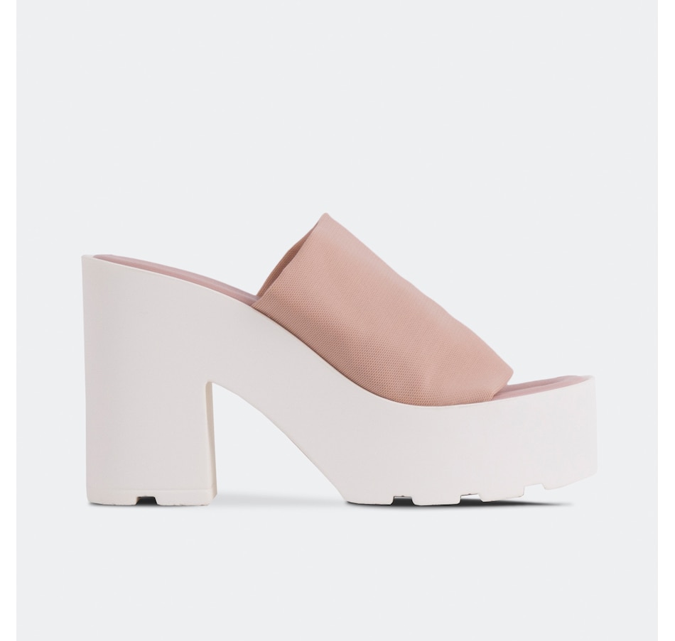 Image 659317_RSE.jpg, Product 659-317 / Price $148.00, L'Intervalle Carangi Sandal from L'Intervalle on TSC.ca's Shoes department