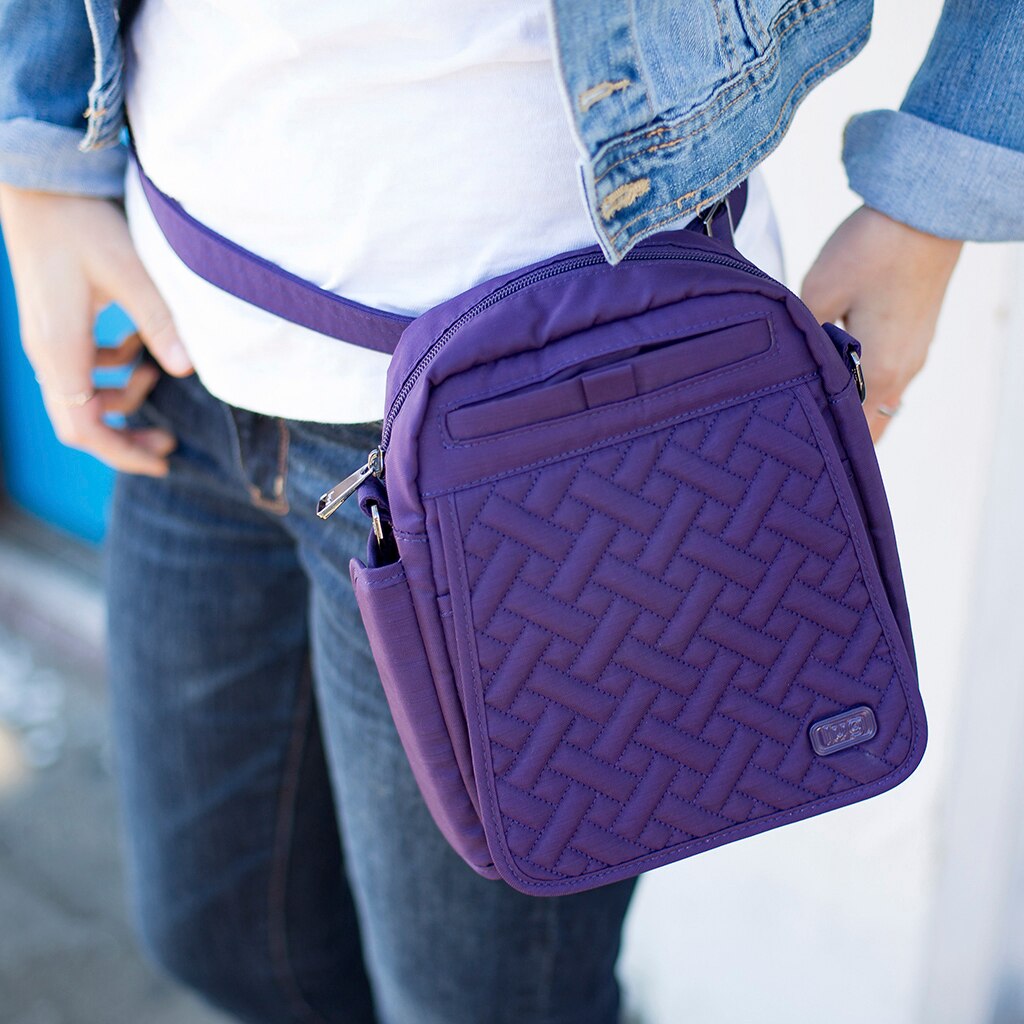 lug flapper crossbody