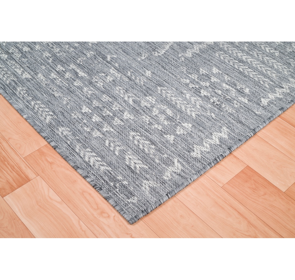 Viana Indoor/Outdoor Rug, Vintage Look, Light Grey - TSC.ca