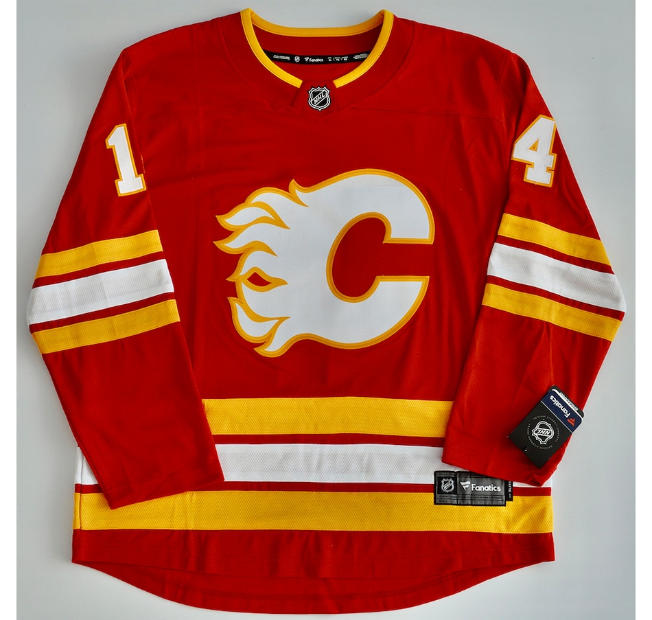Theoren Theo Fleury Autographed 1990-91 Topps Card #386 Calgary Flames  SKU #150157 - Mill Creek Sports