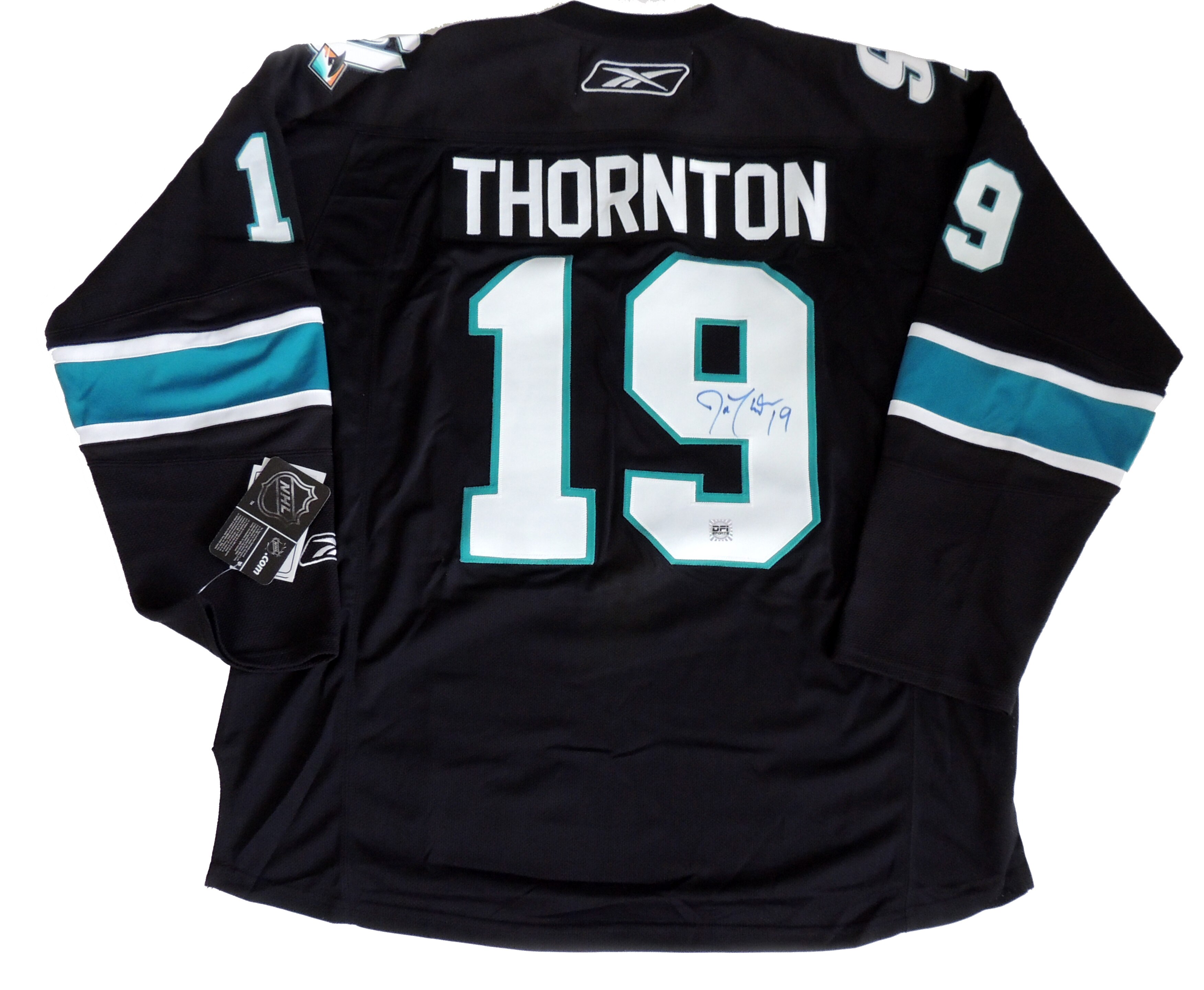 joe thornton autographed jersey