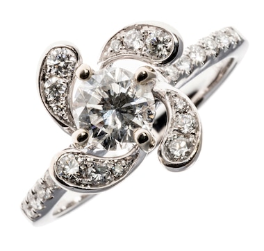 18K White Gold Flower Design Diamond Engagement Ring, 1.14CTW