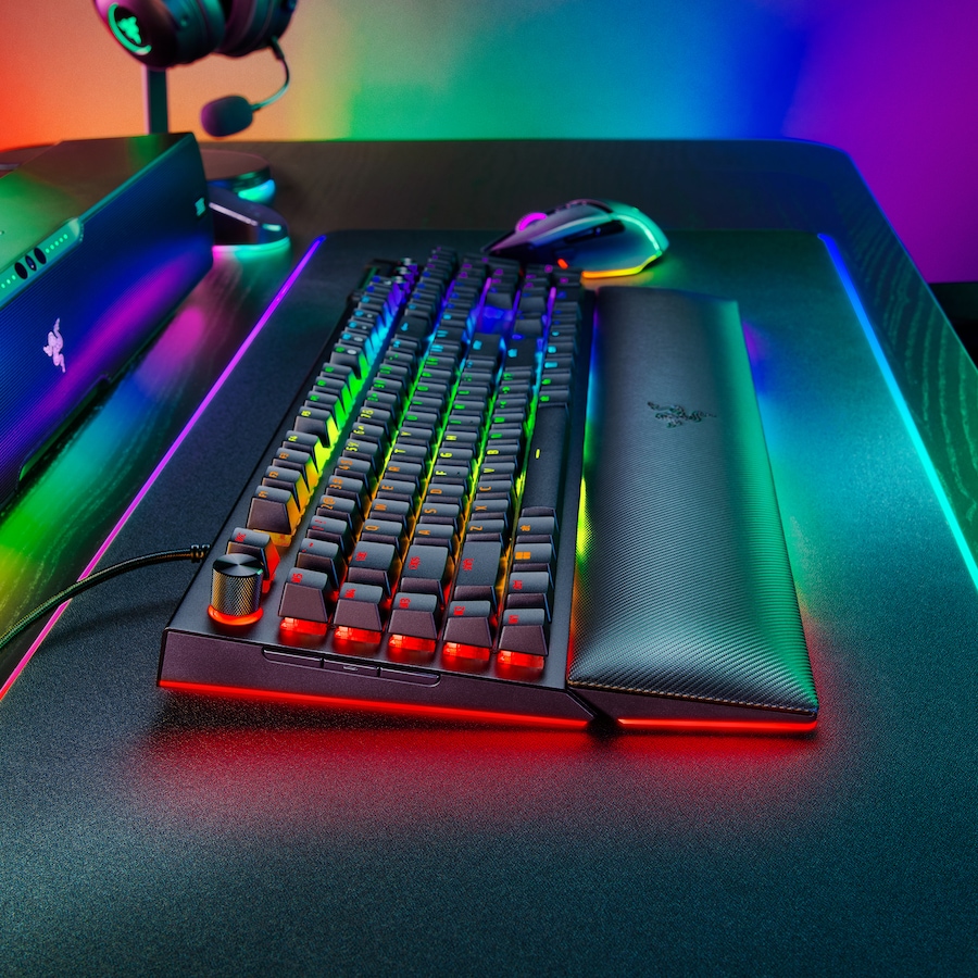 Image 701123_ALTMORE8.jpg, Product 701-123 / Price $329.99, Razer BlackWidow V4 Pro Mechanical Gaming Keyboard from Razer on TSC.ca's Electronics department