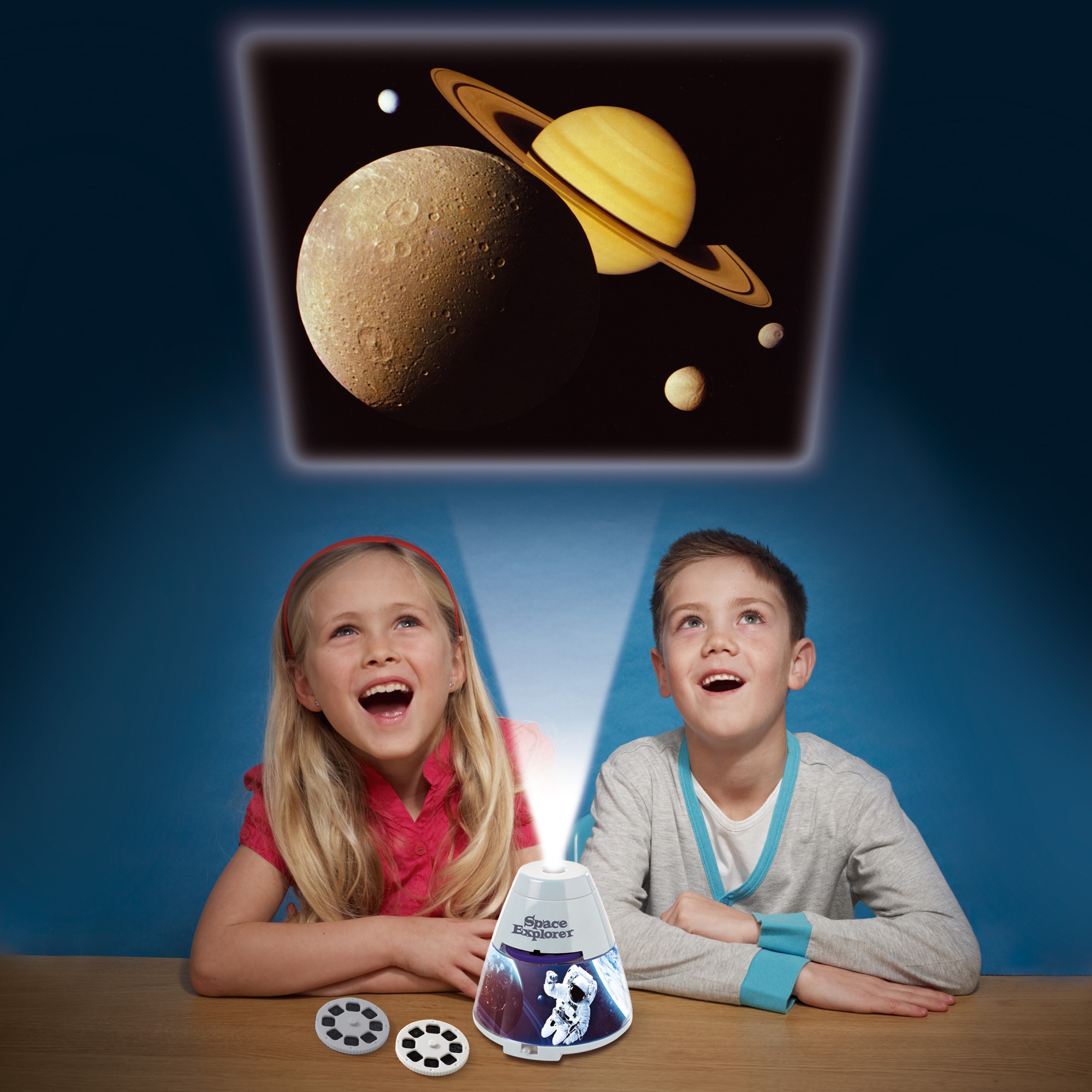 その他 Brainstorm Toys Space Explorer Room Projector Amazon.com: Brainstorm Toys: Space Explorer Room Projector