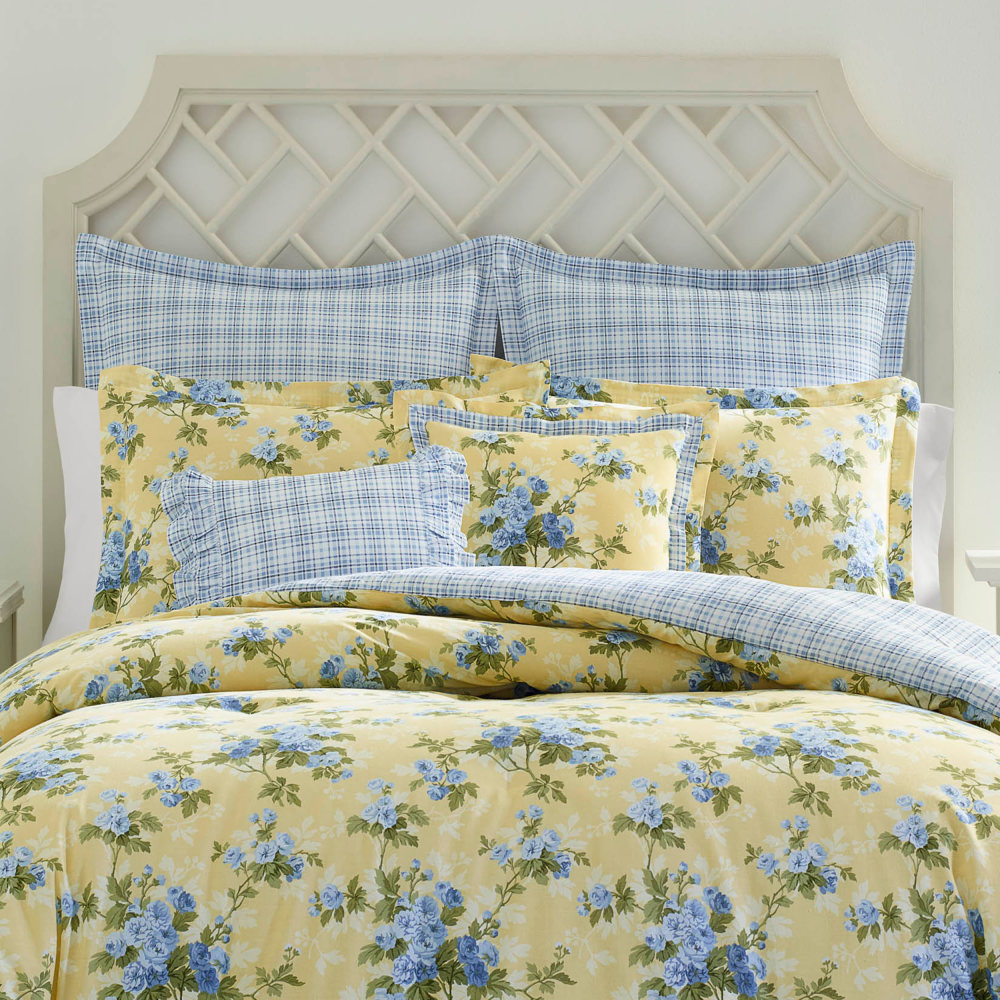 Laura Ashley Cassidy Reversible Comforter Set - TSC.ca