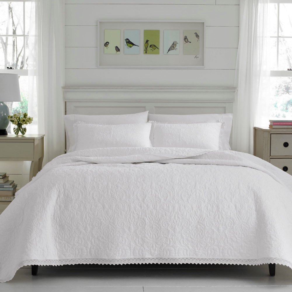 Laura Ashley Heirloom Crochet White Quilt Set - TSC.ca