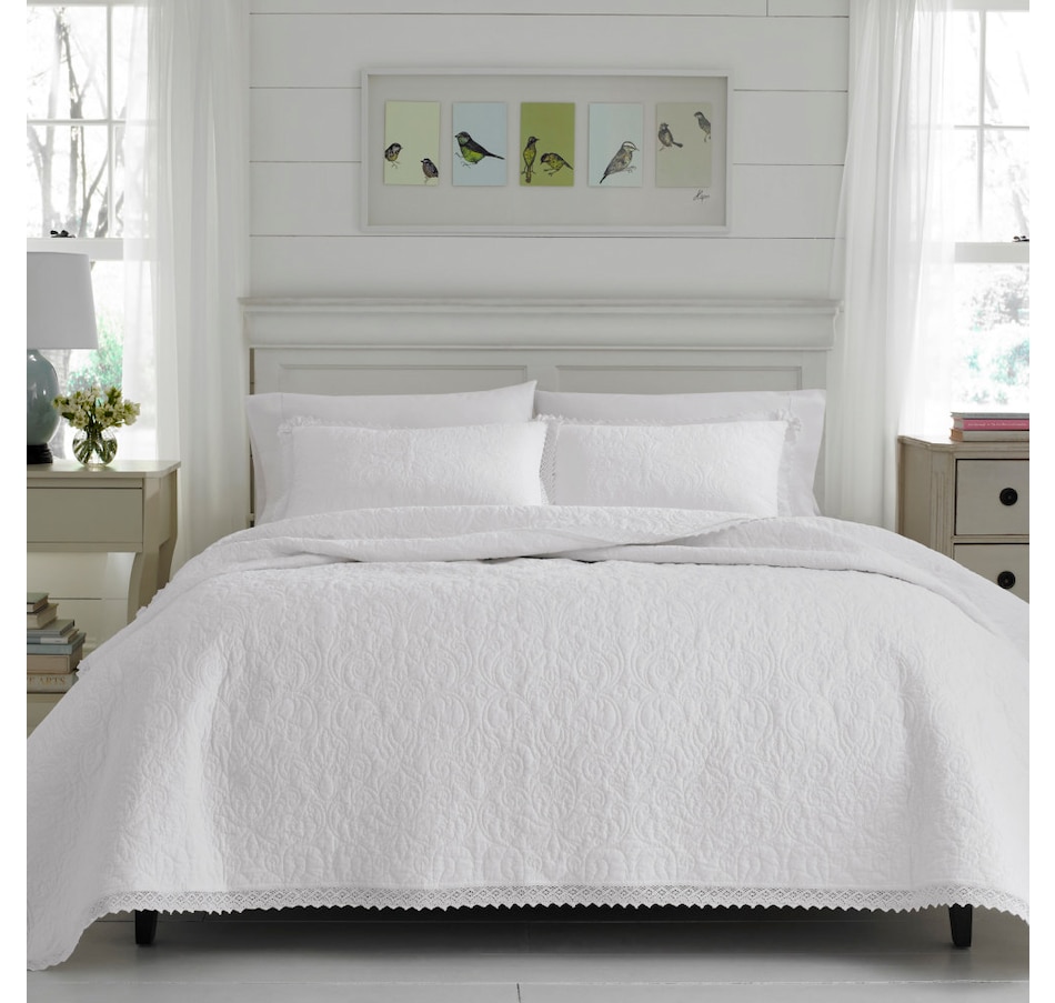 Home & Garden - Bedding & Bath - Blankets, Quilts, Coverlets & Throws -  Quilts - Laura Ashley Heirloom Crochet White Quilt Set - Online Shopping  for Canadians