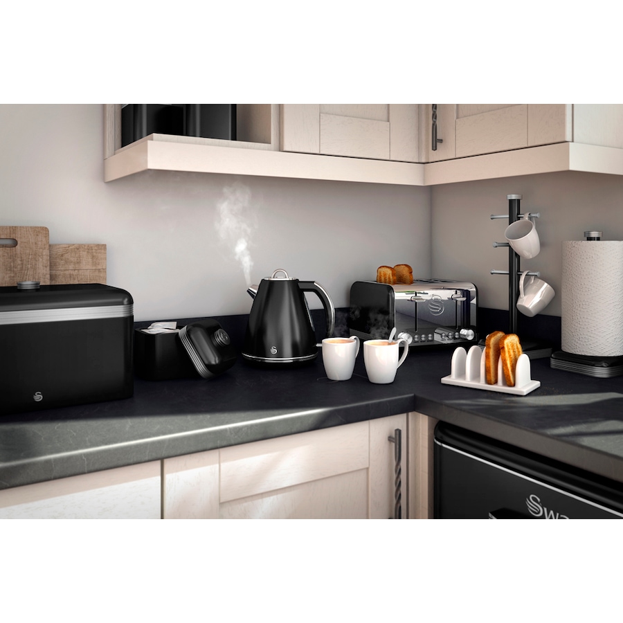 Image 701683_ALTMORE4.jpg, Product 701-683 / Price $136.99, Swan Retro 4-Slice Toaster from Swan on TSC.ca's Kitchen department