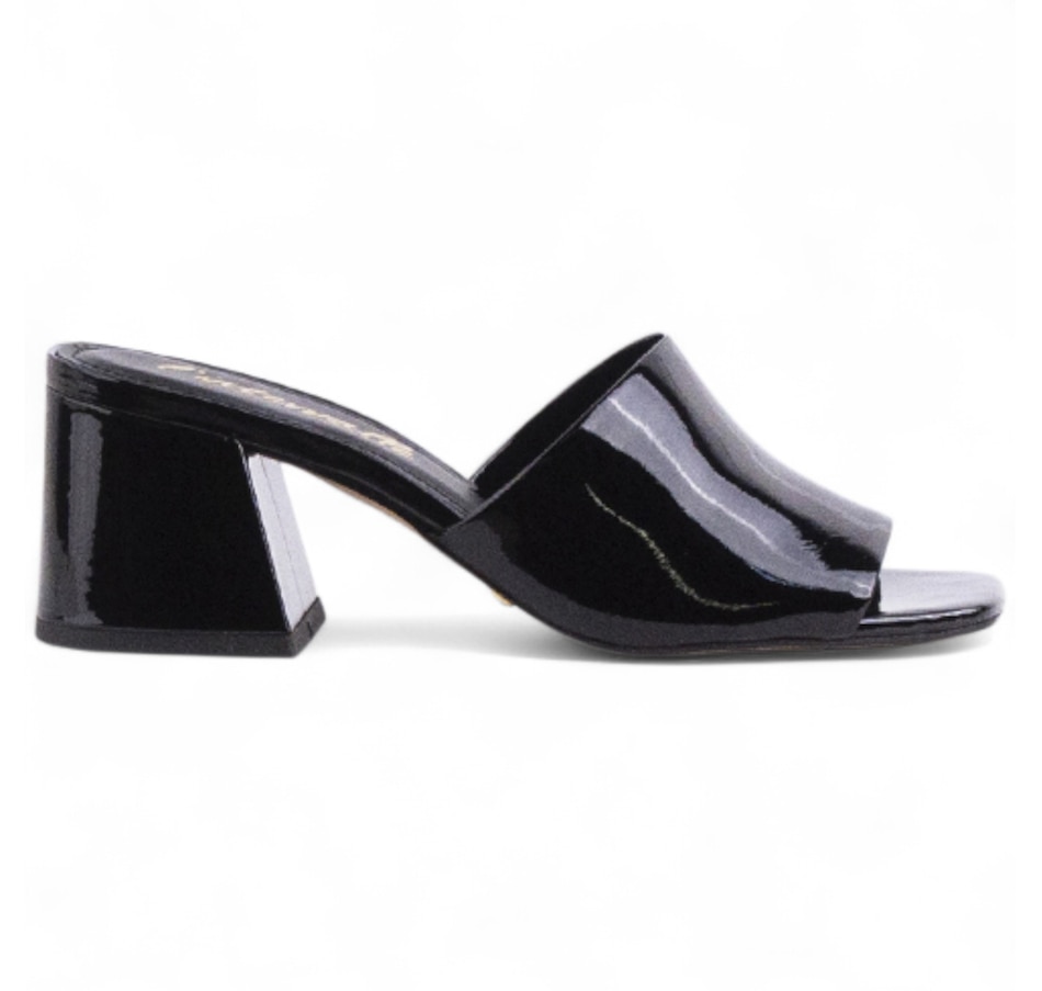 Image 702027_BNPK.jpg, Product 702-027 / Price $148.00, L'Intervalle Clarabelle Block Heel Mule from L'Intervalle on TSC.ca's Shoes department