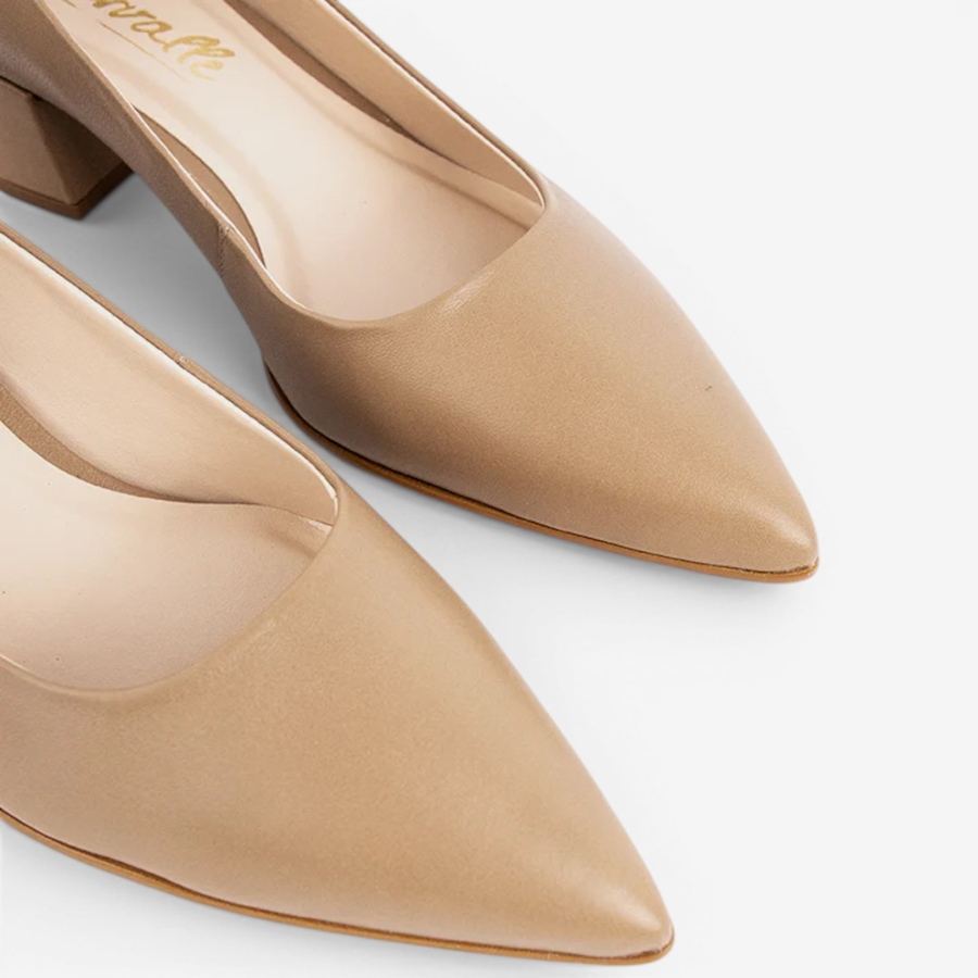 Image 702051_ALTMORE3.jpg, Product 702-051 / Price $158.00, L'Intervalle Sophie Pump from L'Intervalle on TSC.ca's Shoes department