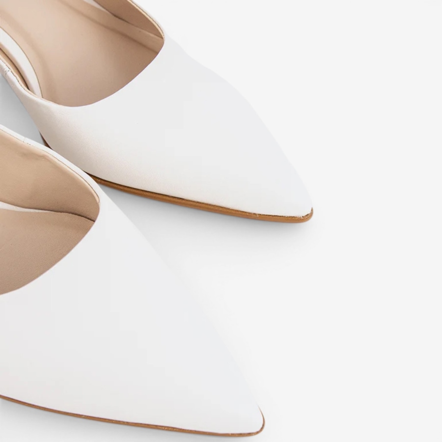 Image 702051_ALTMORE4.jpg, Product 702-051 / Price $158.00, L'Intervalle Sophie Pump from L'Intervalle on TSC.ca's Shoes department