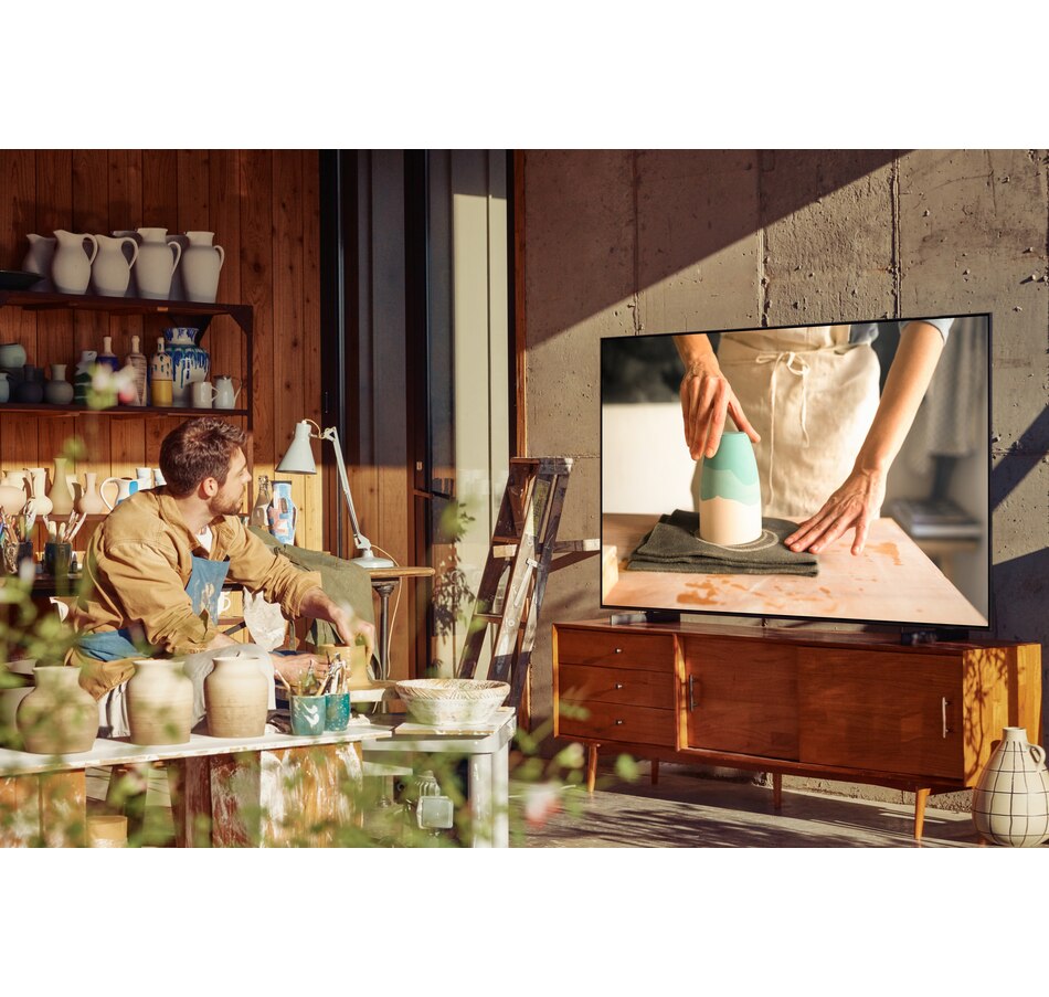 Image 703219_ALTMORE7.jpg, Product 703-219 / Price $799.99, Samsung UN50AU8000FXZC 50" Crystal UHD LCD TV from Samsung on TSC.ca's Electronics department