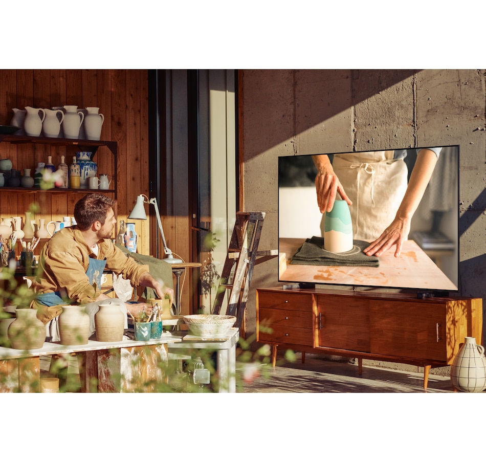 Image 703221_ALTMORE7.jpg, Product 703-221 / Price $1,199.99, Samsung UN65AU8000FXZC 65" Crystal UHD LED TV from Samsung on TSC.ca's Electronics department