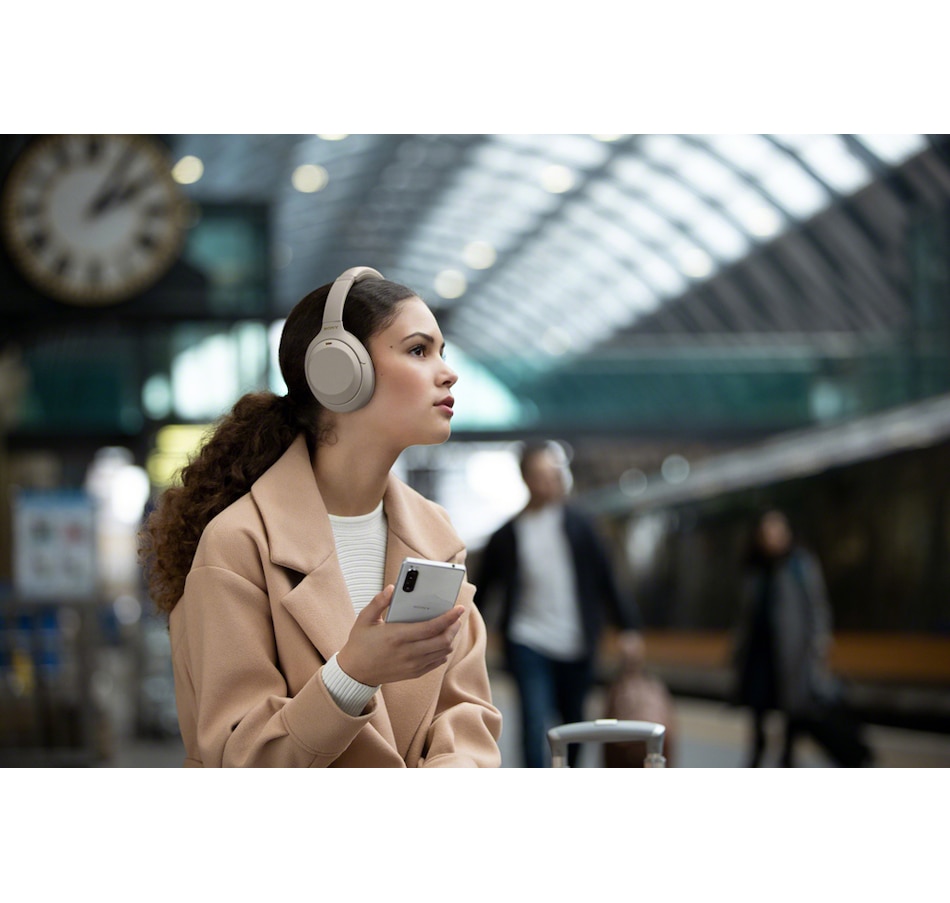 Image 703598_ALTMORE8.jpg, Product 703-598 / Price $499.99, Sony WH1000XM4/S Wireless Noise-Cancelling Overhead Headphones from Sony on TSC.ca's Electronics department