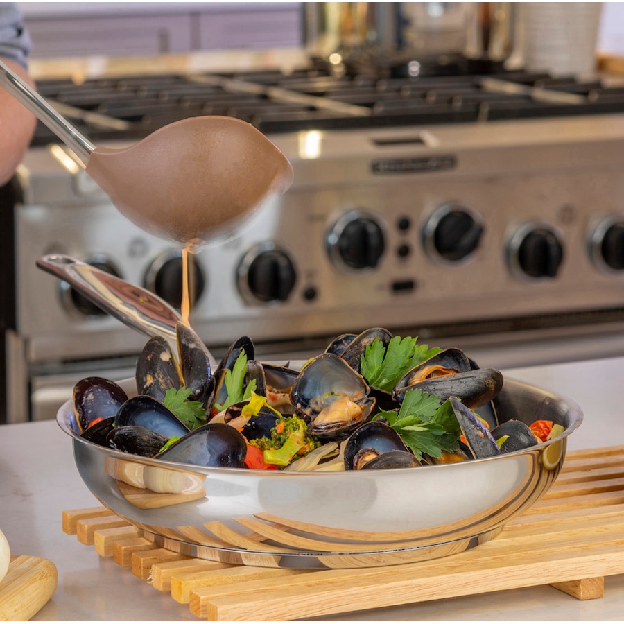 Image 703794_ALTMORE2.jpg, Product 703-794 / Price $54.99, Meyer Confederation 11" Fry Pan from Meyer on TSC.ca's Kitchen department