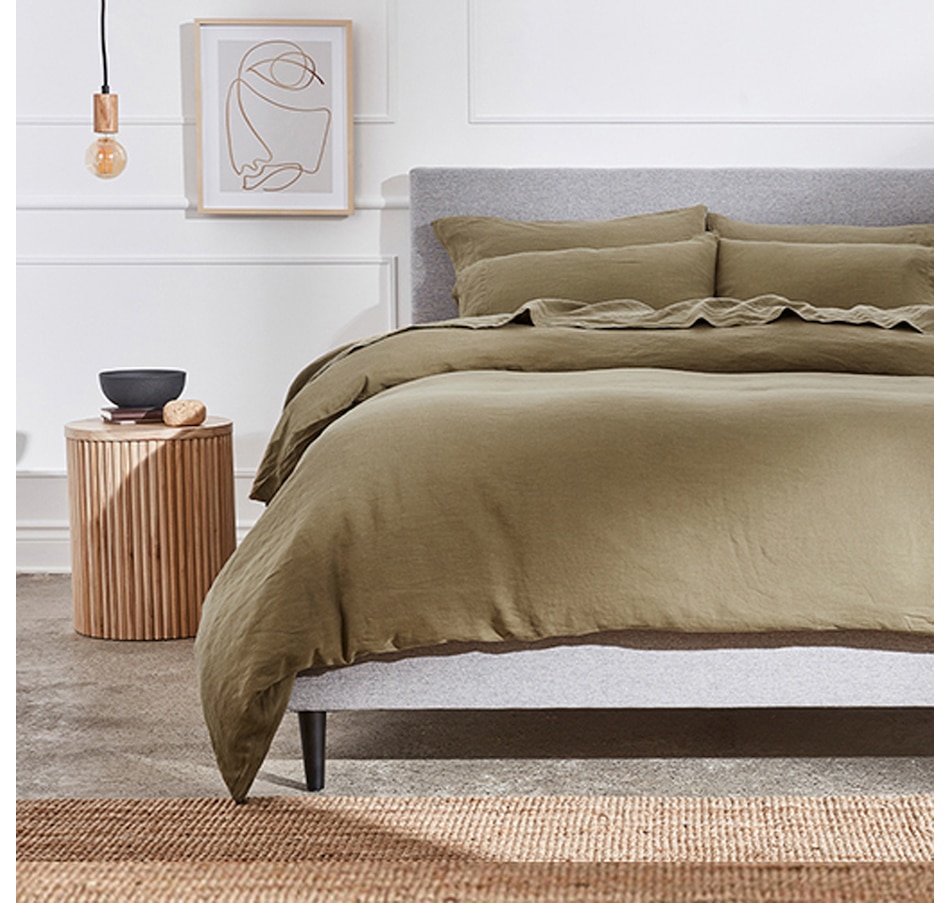 Image 704119_ALTMORE1.jpg, Product 704-119 / Price $220.00 - $260.00, Silk & Snow Flax Linen Fitted Sheet & Pillowcase Set from Silk & Snow on TSC.ca's Home & Garden department